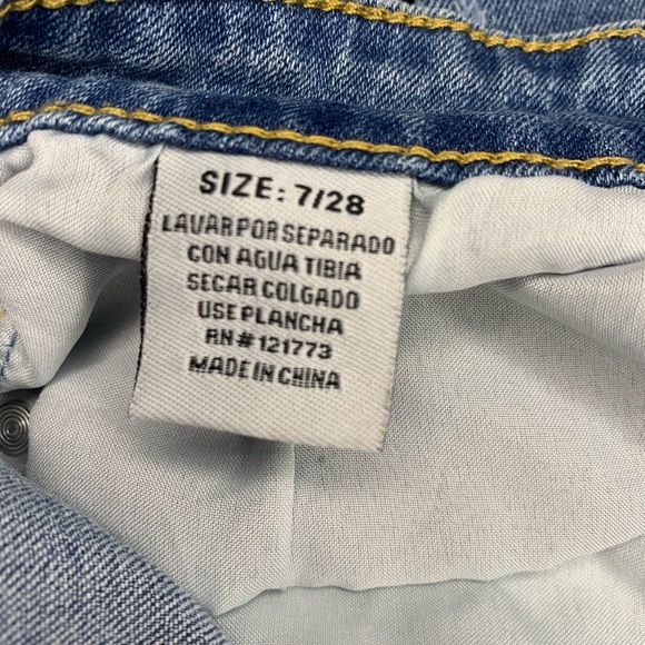 GoGo High-Waisted Distressed Dream Jeans Size 28 - Picture 9 of 10